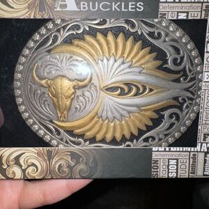 Montana Silversmiths Silver and Gold Belt Buckle